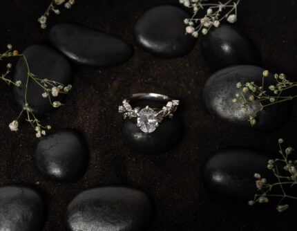 Sophisticated Nature-Inspired White Gold Ring