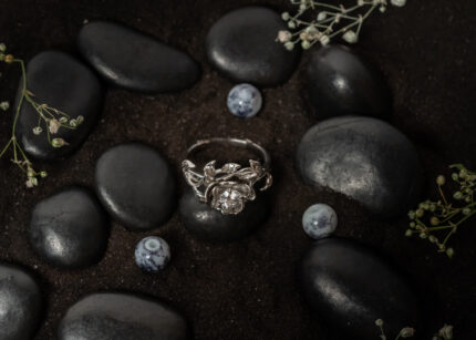 Elegant Floral-Inspired White Gold Diamond Ring